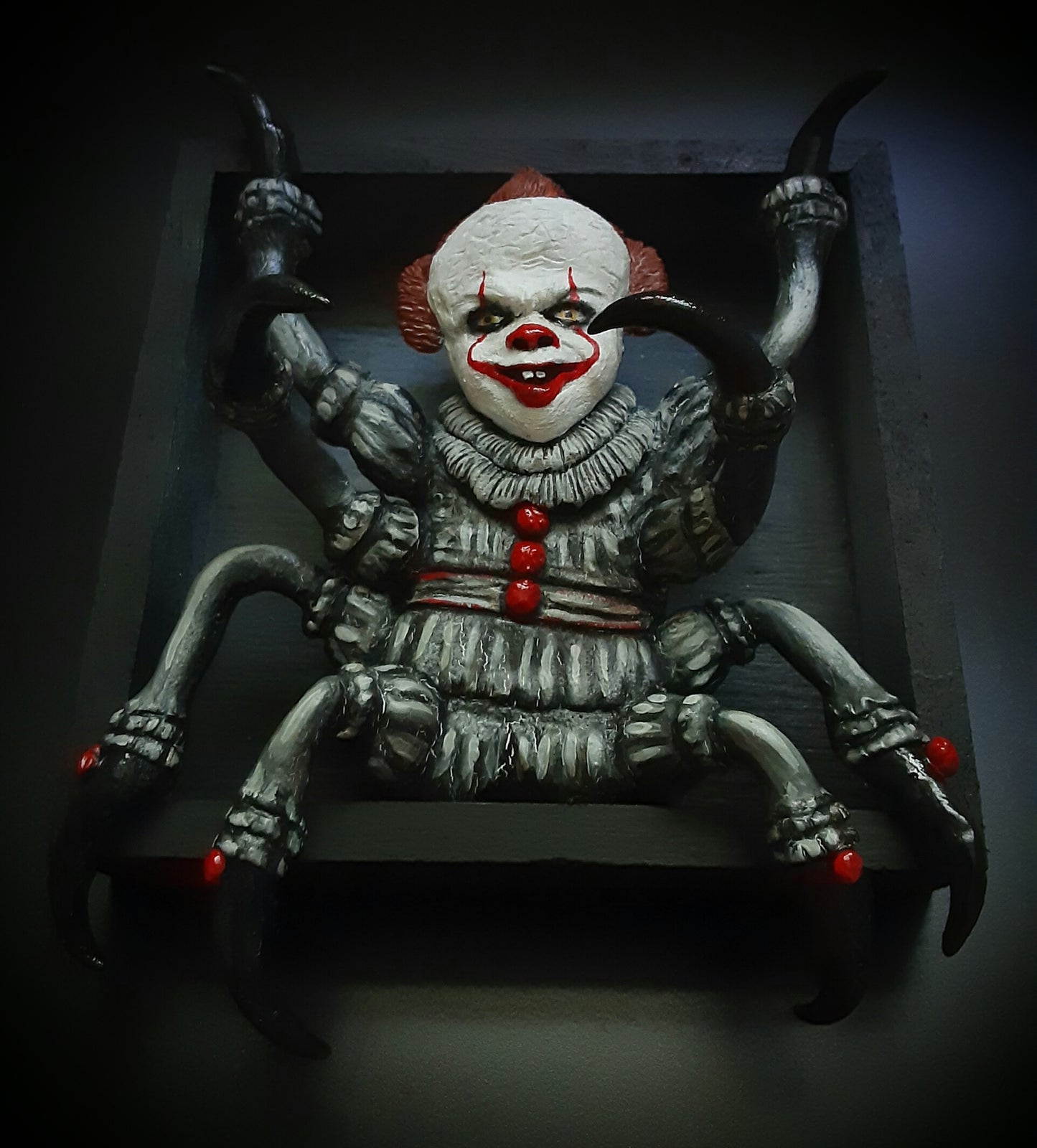 PENNYWISE SPIDER FORM IT WALL ART