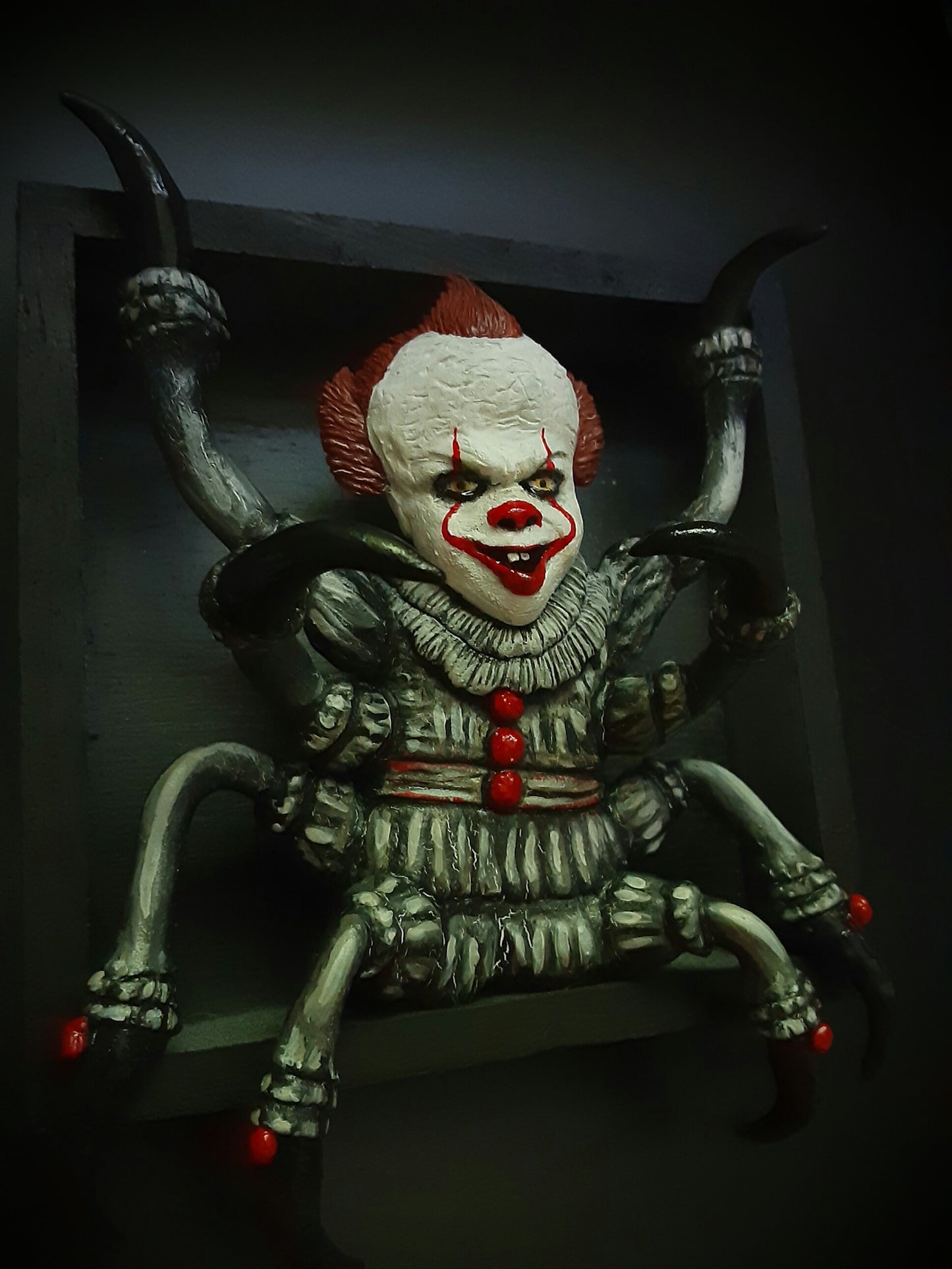 PENNYWISE SPIDER FORM IT WALL ART