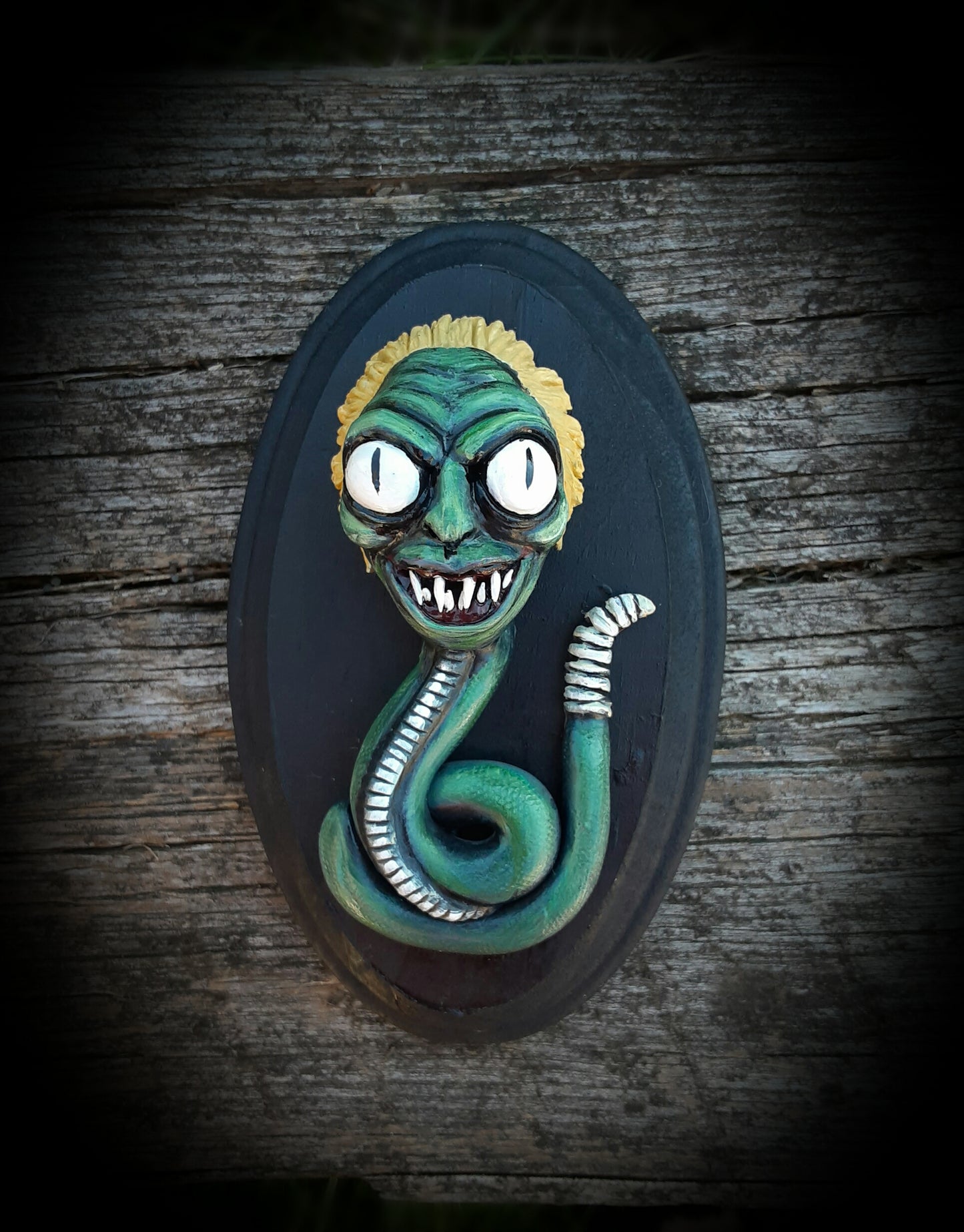 BEETLEJUICE SNAKE WALL ART